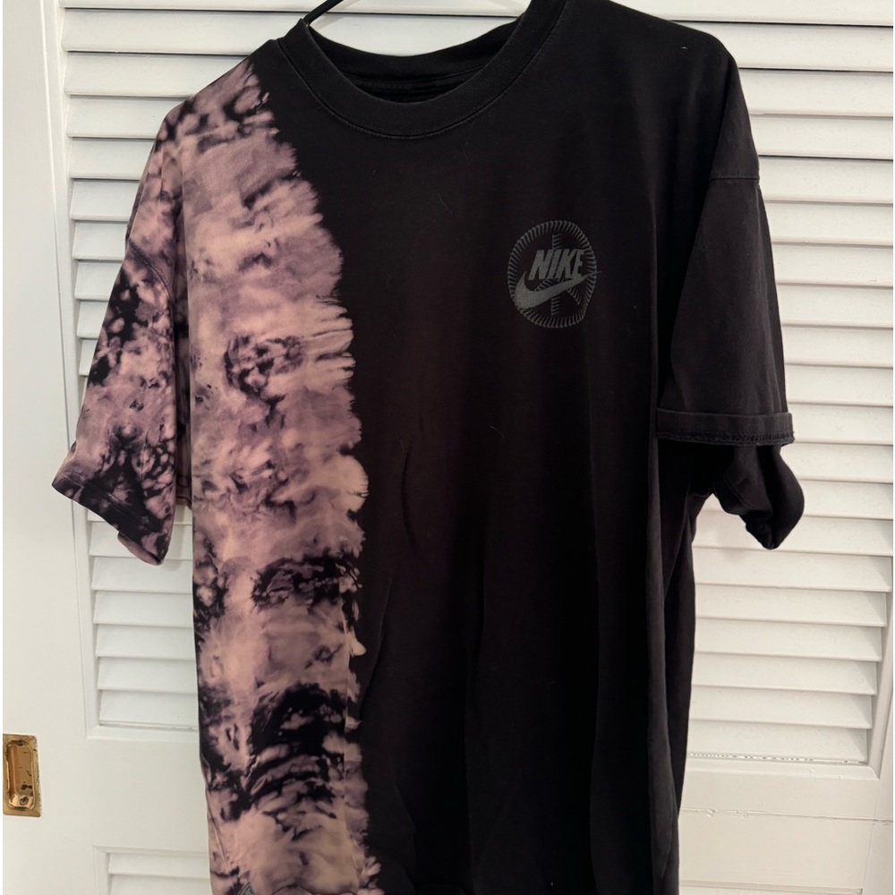 Nike T